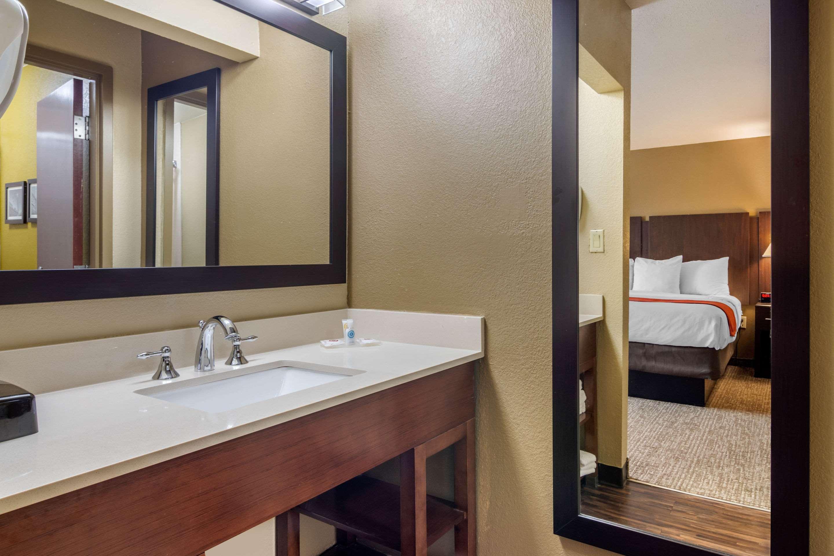 Comfort Inn & Suites Perry National Fairgrounds Area Dış mekan fotoğraf