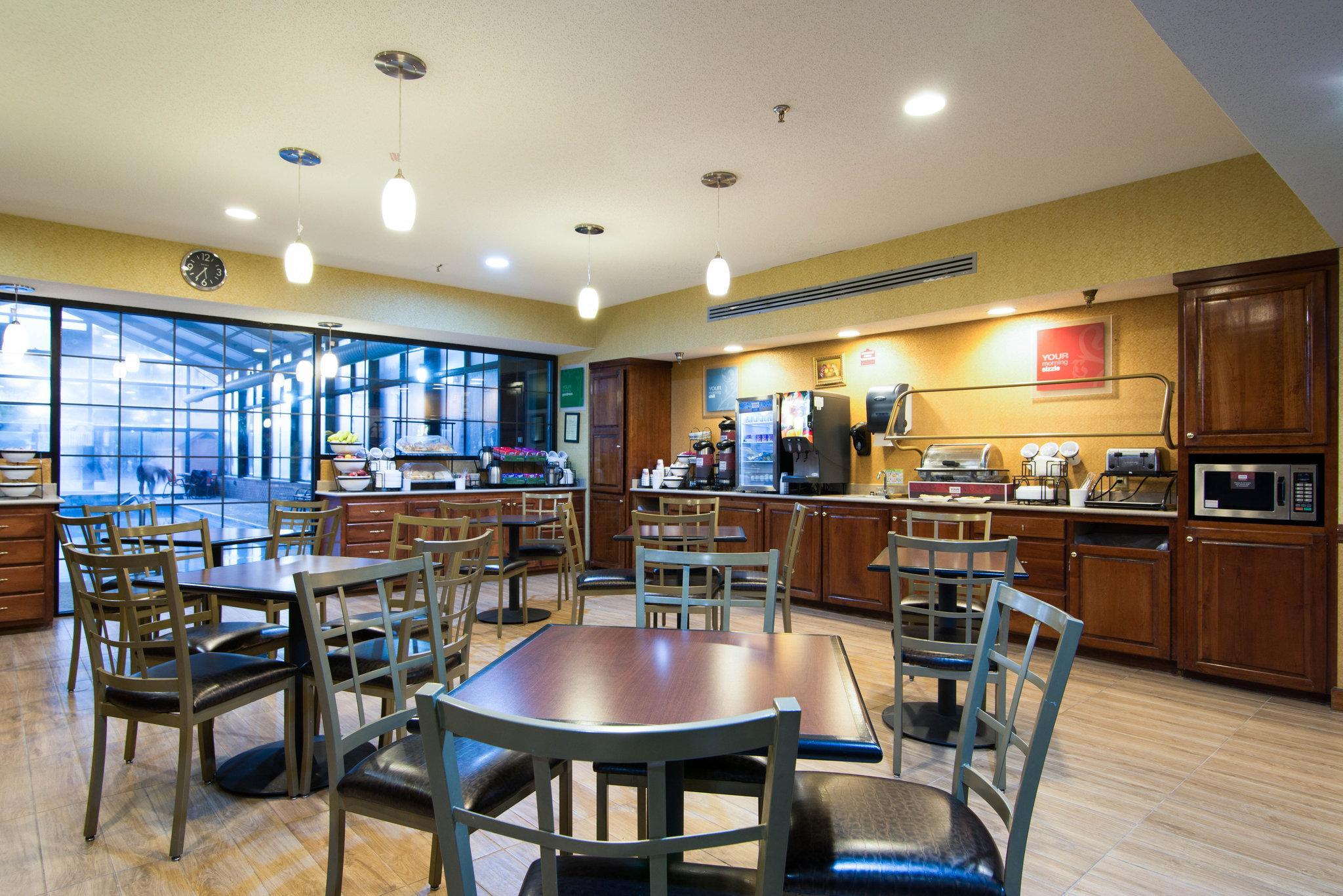 Comfort Inn & Suites Perry National Fairgrounds Area Dış mekan fotoğraf